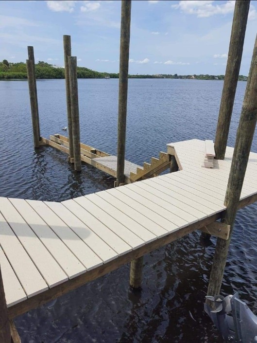 Benefits of custom docks in Melbourne, FL