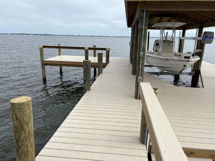 Benefits of custom docks in Melbourne, FL
